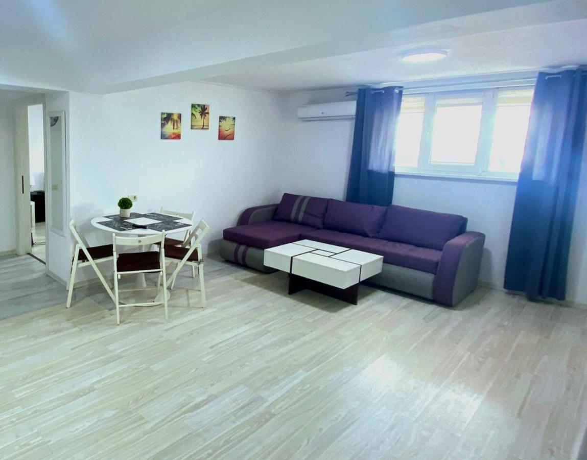 "Near Vega" Apartment Mamaia Exterior photo